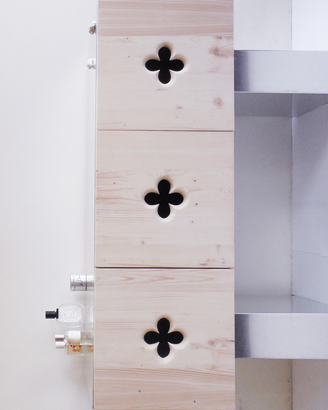 4 LEAF CLOVER DRESSOIR {2026} image