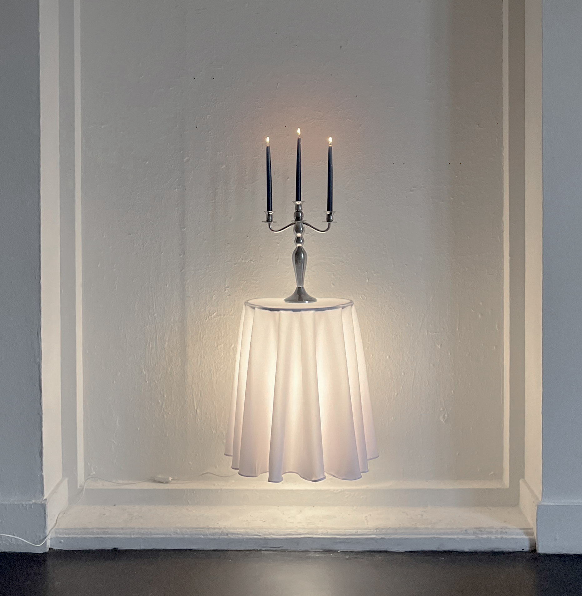 YIYI SIDE TABLE {2025} image